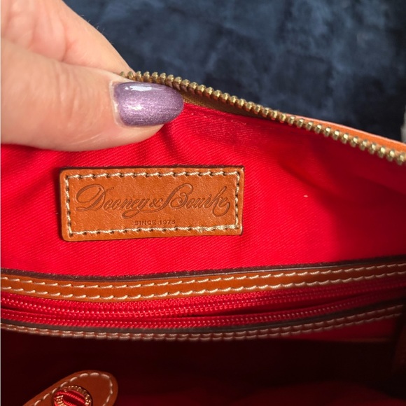 Dooney & Bourke Pebble Grain Hobo Shoulder Bag – NWT with Dust Bag - Picture 8 of 10